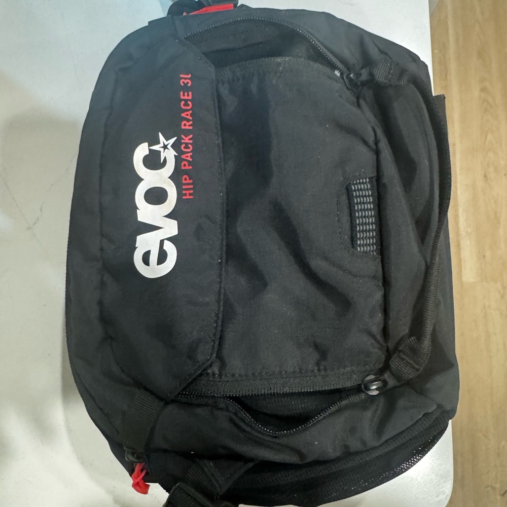 Black Hip Pack Race 3L